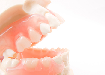 歯を失う原因とその危険性について